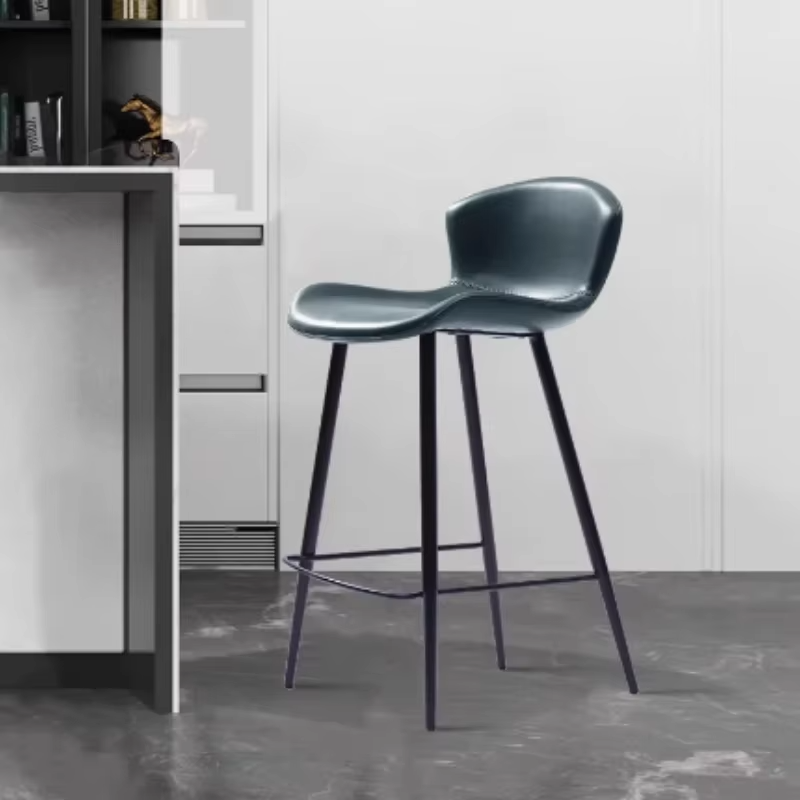 كراسي بار عصرية بتصميم بسيط من - مراجعة Home Bar Lounge وسعره